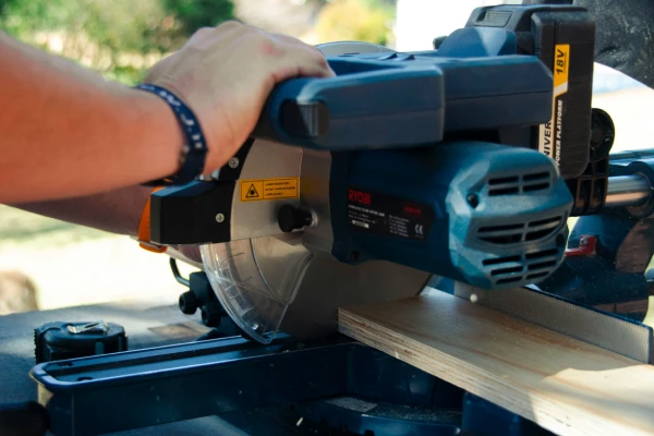 carpenter cutting wood